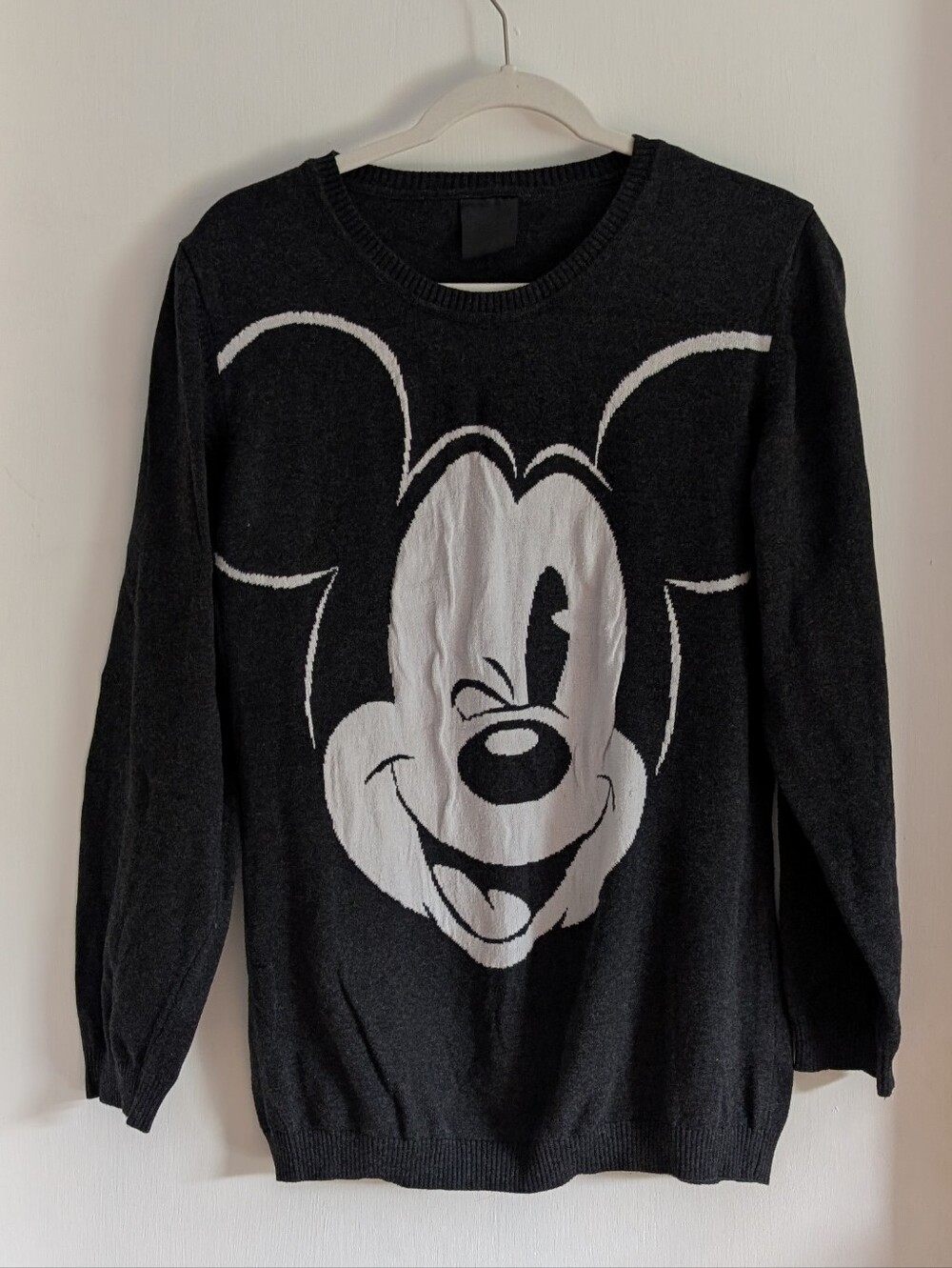 🏰 Disney Disneyland Grey Mickey Mouse sweater with Mystical Love Properties-XXL
